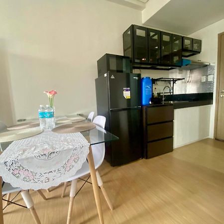 J & F Homestay - Cavite, Philippines Trece Martires Extérieur photo
